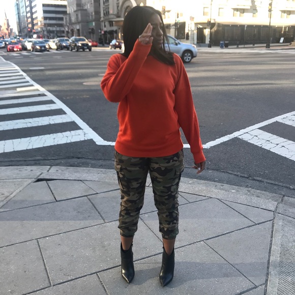 Meet your Posher, Krystal - Picture 1 of 1